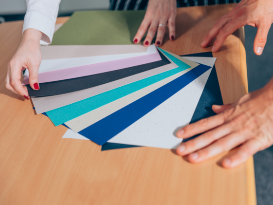 Papierfächer ausgelegt